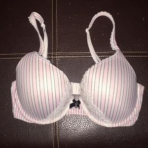 Victoria's Secret Intimates & Sleepwear - Victoria’s Secret Striped Push Up Bra Victoria's Secret Intimates & Sleepwear - Victoria’s Secret Striped Push Up Bra